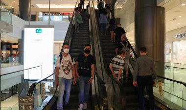 Covid-19: mortes vão a 577,5 mil e casos a 20,67 milhões