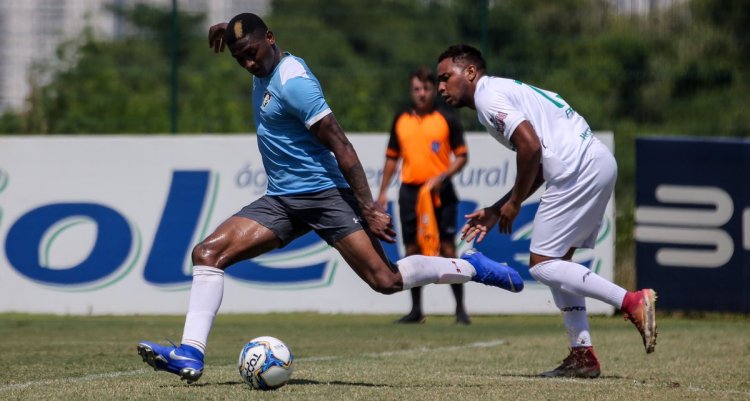 Fluminense goleia em jogo-treino e Yony González se destaca
