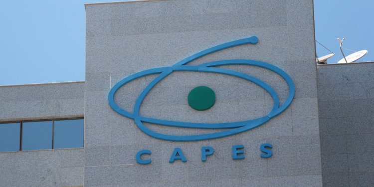 Capes prorroga prazos de projetos internacionais