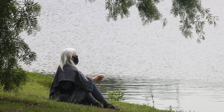 Entenda novas orientações sobre quarentena de quem está com covid-19