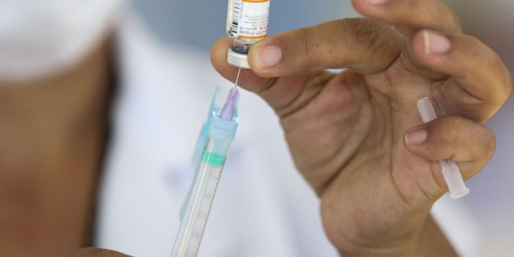 Brasil tem 40 milhões de vacinados com dose de reforço contra covid-19