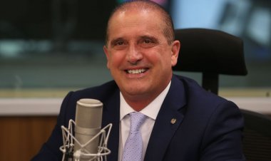 Geração nem-nem e idosos terão oportunidade de emprego, diz ministro