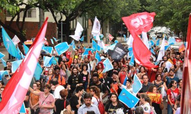 Sind-UTE/MG realiza assembleia estadual, aprova calendário de lutas e o estado de greve pelo cumprimento do Piso Salarial da Educação em Minas Gerais
