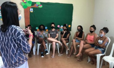 Equipe Multiprofissional realiza atividade sobre Gravidez na Adolescência