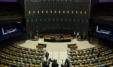 Câmara aprova texto-base do projeto que legaliza jogos no Brasil