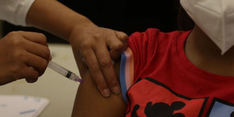 Brasil tem 25,4 milhões de casos e 627,1 mil mortes por covid-19