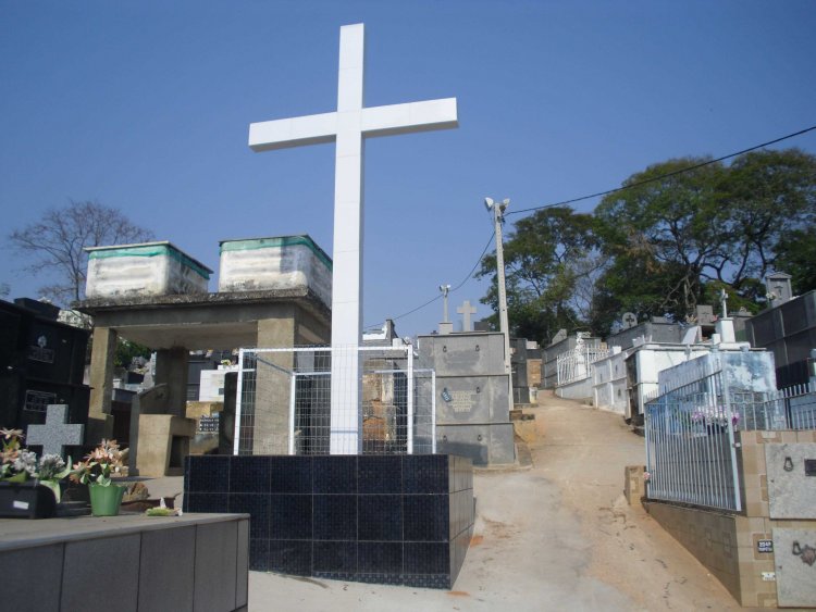 Prazo para reparos em sepulturas abandonadas termina nesta sexta