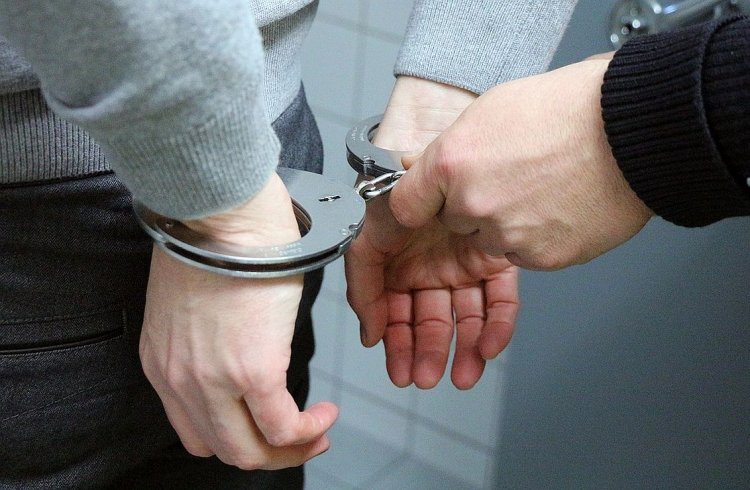 Homem que “conquistava” mulheres para levar dinheiro se passava por coronel reformado do Exército Brasileiro