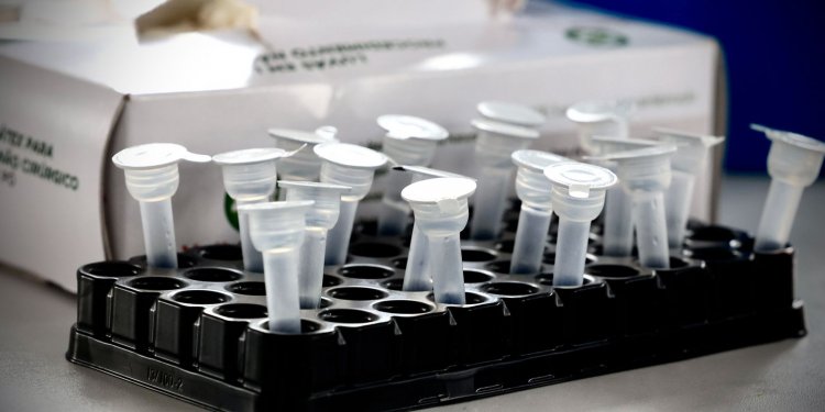 Rio de Janeiro começa a desmobilizar postos de testagem de covid-19