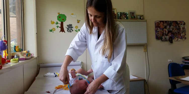 Médica alerta para o diagnóstico precoce para combater câncer infantil