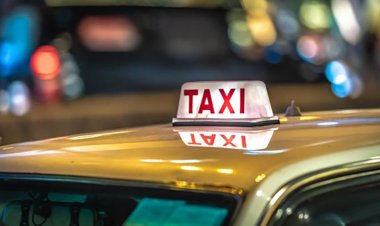 Dupla rouba táxi e abandona o veículo pouco depois