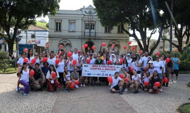 Caminhada em Ubá reforça a luta no combate à violência contra a mulher