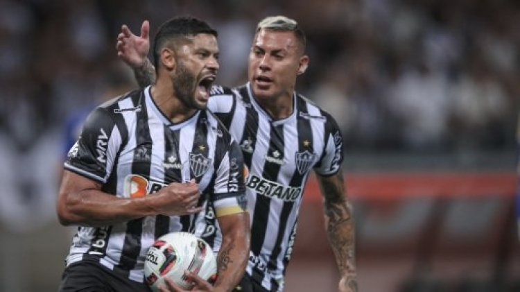 Galo marca no final, vence o Cruzeiro, de virada, e é mais líder do que nunca