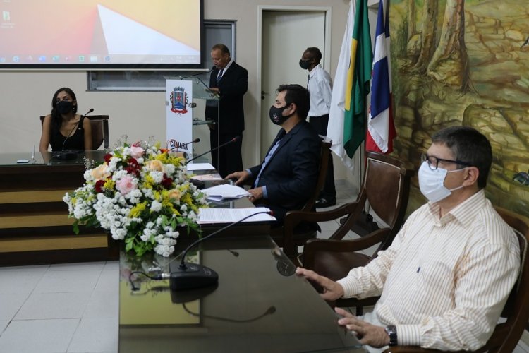 Cerimônia de entrega do título de Mérito Mulher Cidadã Irmã Marisa Costa