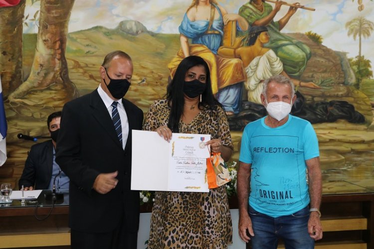 Cerimônia de entrega do título de Mérito Mulher Cidadã Irmã Marisa Costa