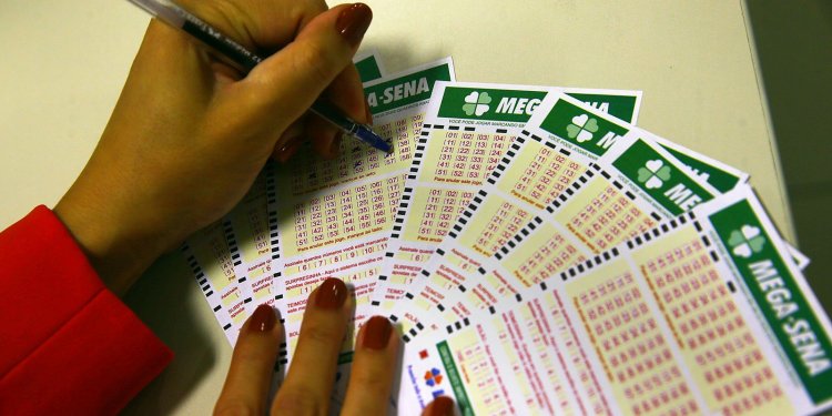 Mega-Sena acumula e próximo concurso deve pagar R$ 130 milhões