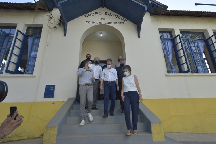 Governo de Minas destina recursos e equipamentos para escola premiada em Leopoldina