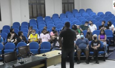 Parlamento Jovem busca aproximar os jovens da política e da vida pública