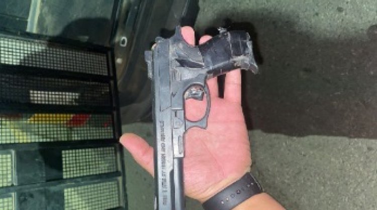 Homem de 43 anos é preso por porte de arma de fogo em Ubá