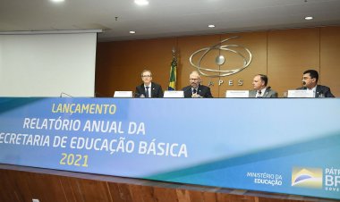 MEC lança relatório com 52 ações na educação básica