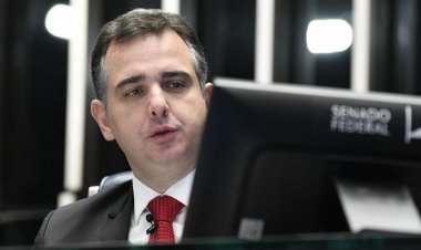 Presidente do Senado diz que venda da Petrobras não está “no radar”