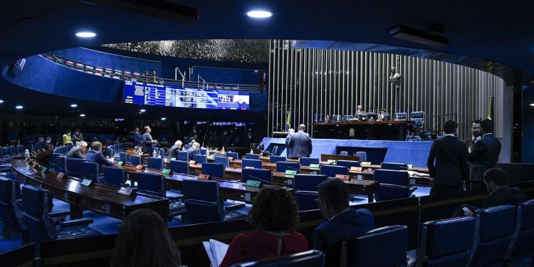 Senado aprova aumento de gastos com publicidade de governos
