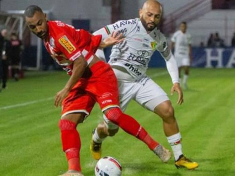 Tombense perde por 1 a 0 para o Brusque e segue na lanterna do Brasileirão série B