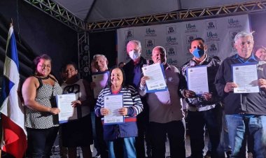 Moradores da Miragaia recebem Títulos de Regularização Fundiária