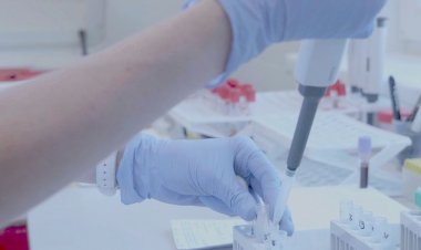 Fiocruz: novas linhagens da Ômicron avançam e favorecem reinfecções