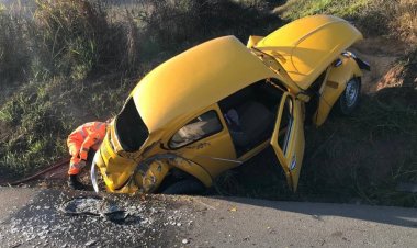 Acidente próximo à chegada de Leopoldina deixa dois feridos