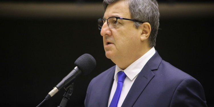 Relator da PEC de auxílios sociais manterá texto aprovado no Senado