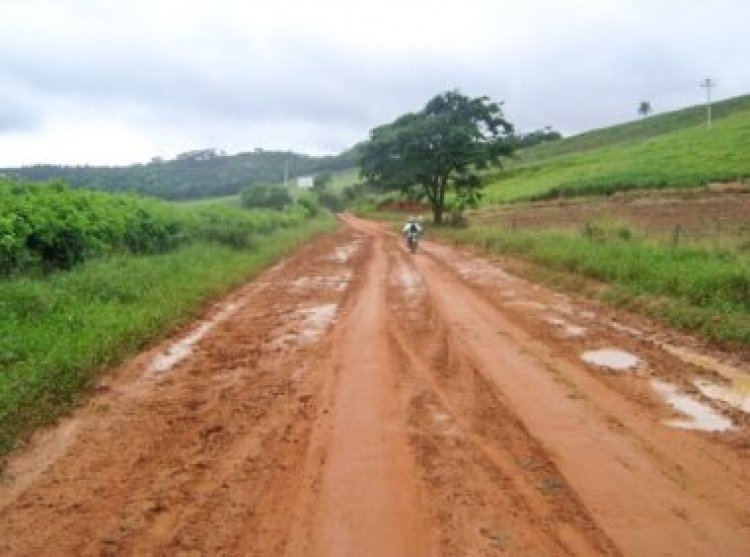 DER publica novo edital para pavimentação da MG-280, entre Paula Cândido e Divinésia