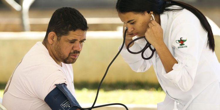 Homens x mulheres: demanda por atendimento no SUS segue desequilibrada