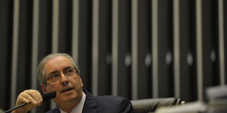 Justiça suspende efeitos da cassação de Eduardo Cunha