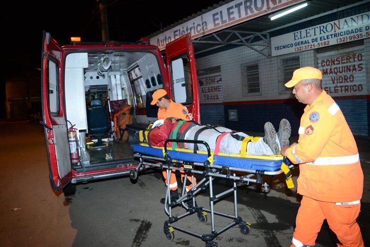 Motorista cruza BR-116 em local proibido, atinge motociclista e foge sem prestar socorro