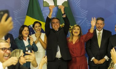 Presidente sanciona piso para enfermagem sem reajuste automático