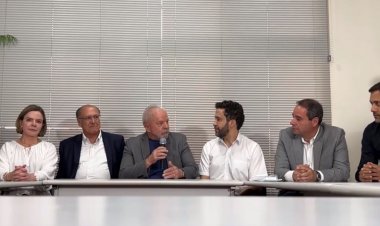 André Janones desiste de candidatura presidencial e apoiará Lula