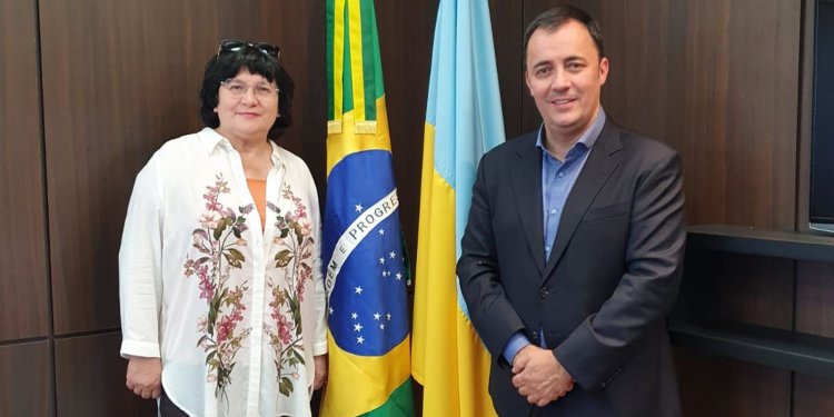 Universidades paranaenses recebem pesquisadoras ucranianas