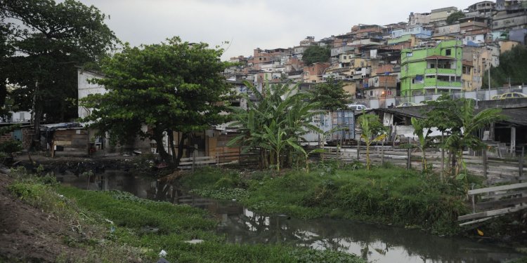 Complexo da Maré teve letalidade por covid duas vezes maior que o Rio