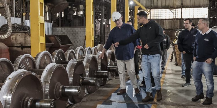 Candidato à Presidência Ciro Gomes defende reindustrialização nacional