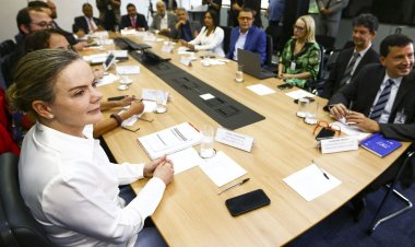 PEC da equipe de transição tratará apenas de recursos do Bolsa Família