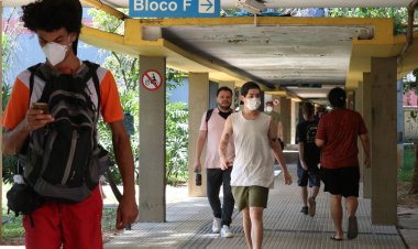 Uso de máscara volta a ser obrigatório em ambientes fechados da USP