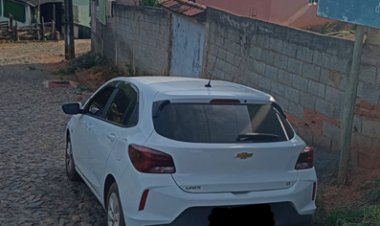 Polícia Militar recupera veículo roubado em Rodeiro