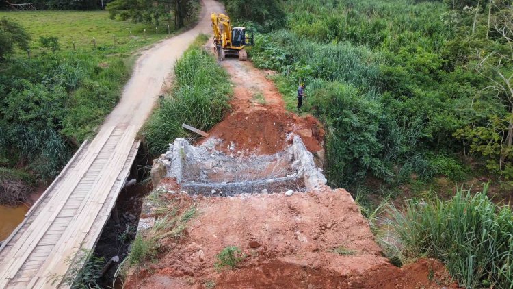 Ubá: Iniciada construção de nova ponte para acesso à Miragaia