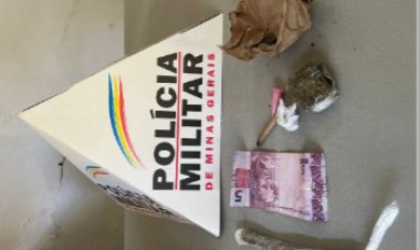 Polícia Militar realiza prisão de autores por corrupção de menor e tráfico de drogas dentro de ônibus em Guiricema