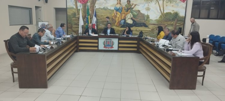 Ubá: Vereadores autorizam abertura de Créditos Adicionais Especiais para áreas da saúde e desenvolvimento social