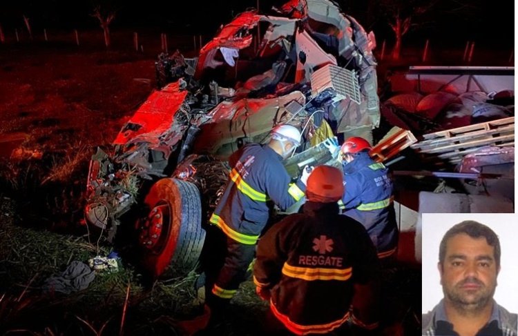 Acidente entre três carretas deixa motorista morto na BR-116 próximo a Laranjal