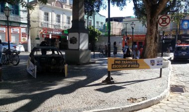 No trânsito, escolha a vida: escolas, empresas e praça da cidade recebem campanha da Prefeitura de Ubá