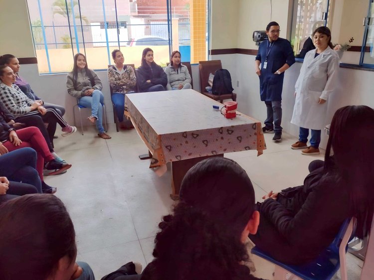 Ubá: Saúde bucal é tema de capacitação de professores