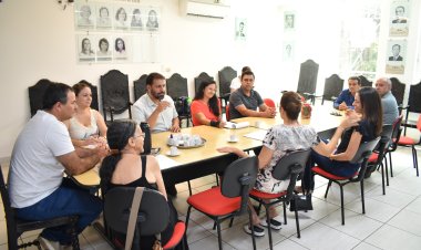 Vereadores de Ubá visitam Câmara de Visconde do Rio Branco para conhecer sobre o serviço Família Acolhedora